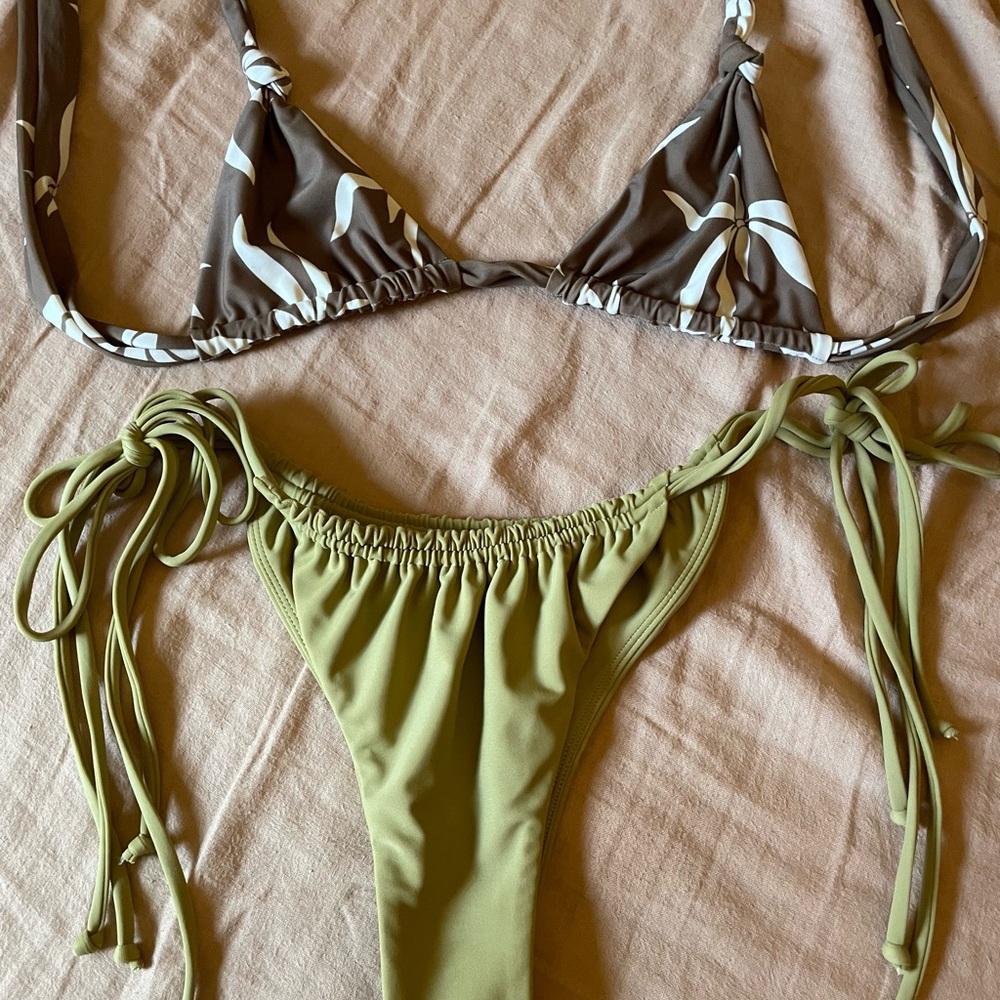 Mikoh Bikini set tropical orchid print tie bottom M